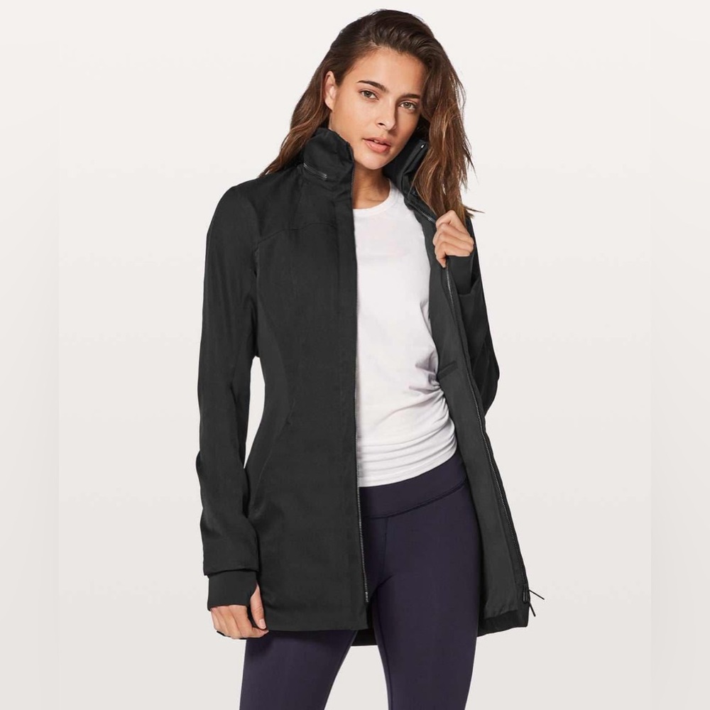 Lululemon like a glove jacket / black / size 6